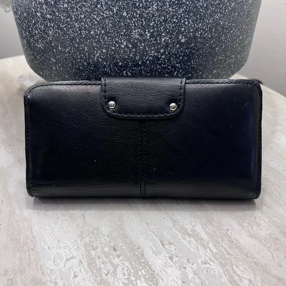 Kate Spade Black Leather Wallet Larchmont Avenue Logo Neda